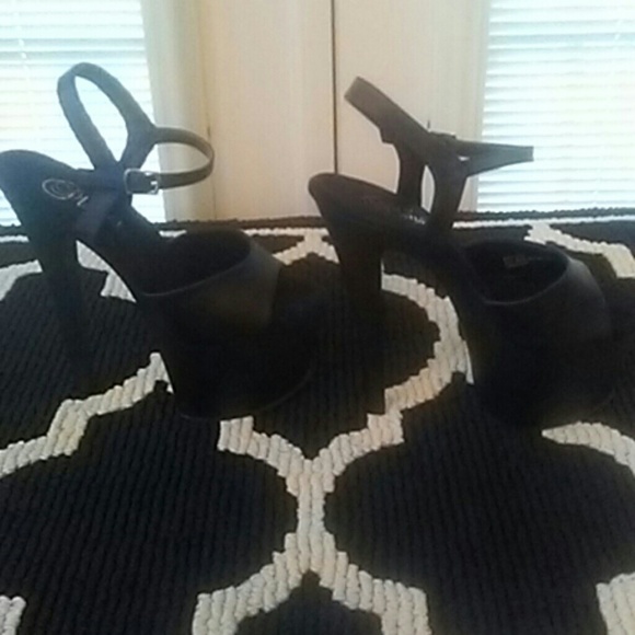 Pleaser Sky platform heels - Picture 3 of 8